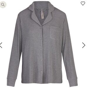SKIMS Gray Long Sleeve Ribbed Button Front Pajama Lounge Shirt Small